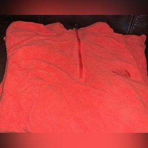 North face pull over